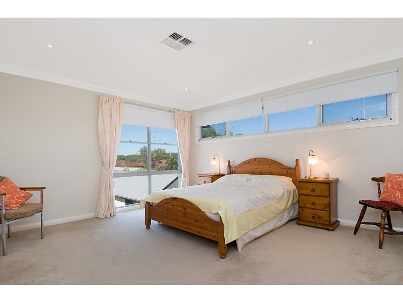 52 Cambridge Street, Umina Beach NSW 2257