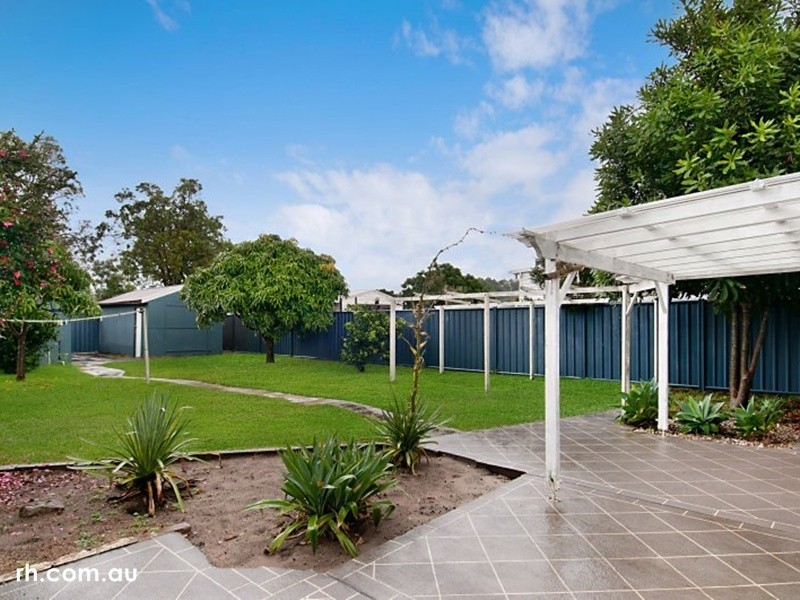 24 Pozieres Avenue, Umina Beach NSW 2257