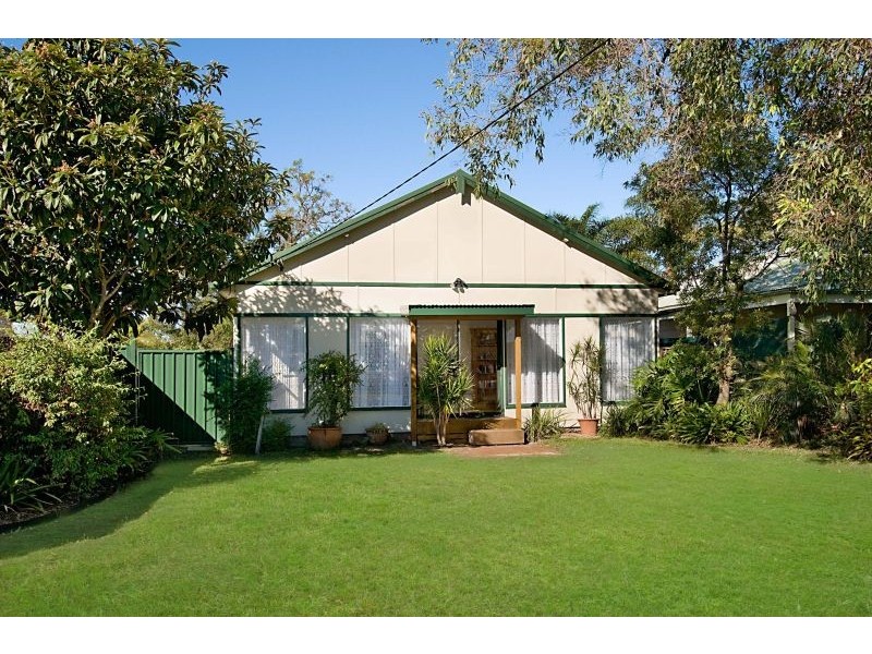 24 Oxford Street, Umina Beach NSW 2257