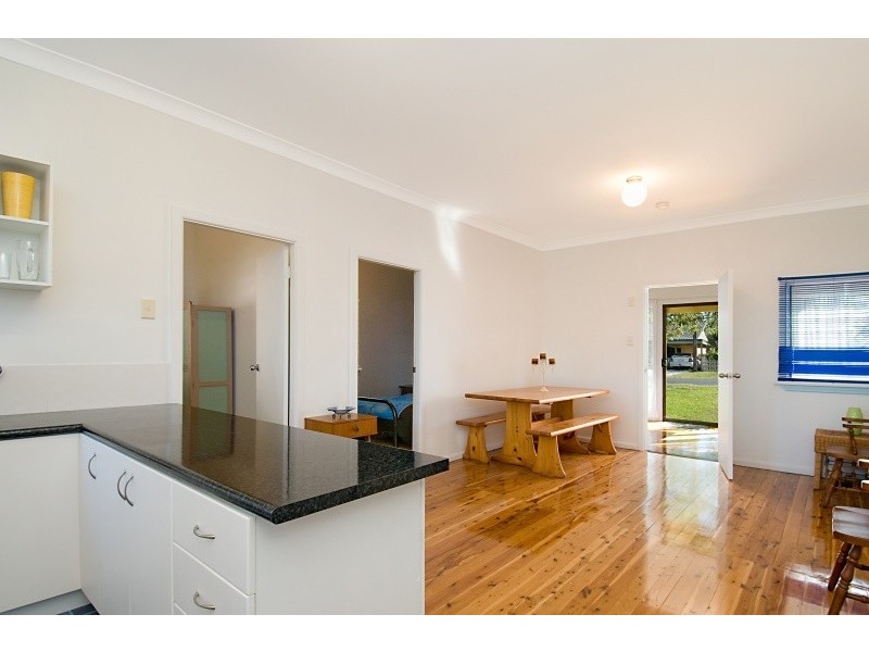 24 Oxford Street, Umina Beach NSW 2257