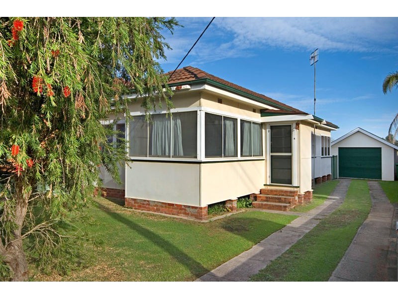 6 Bangalow Street, Ettalong Beach NSW 2257