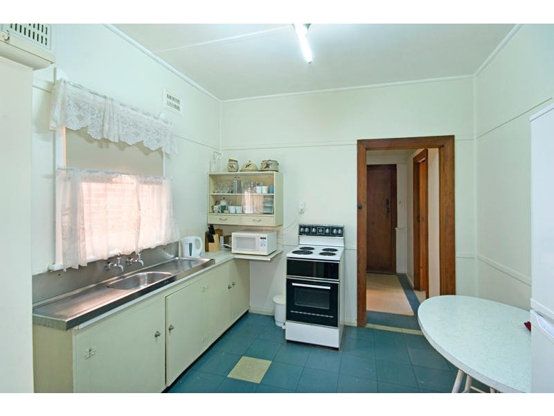 6 Bangalow Street, Ettalong Beach NSW 2257