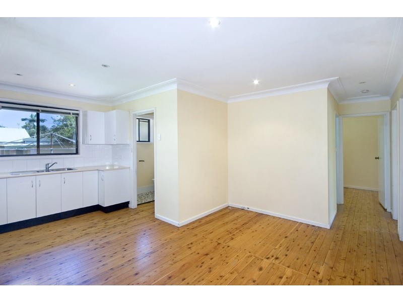 24 Lone Pine Avenue, Umina Beach NSW 2257