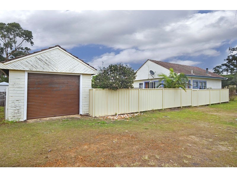 320 Ocean Beach Road, Umina Beach NSW 2257