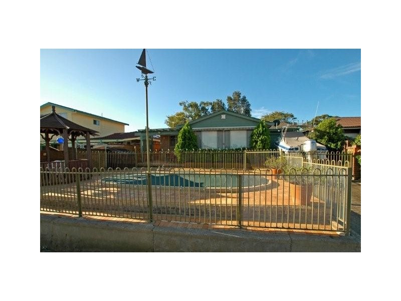 64 Helmsman Boulevarde, St Huberts Island NSW 2257