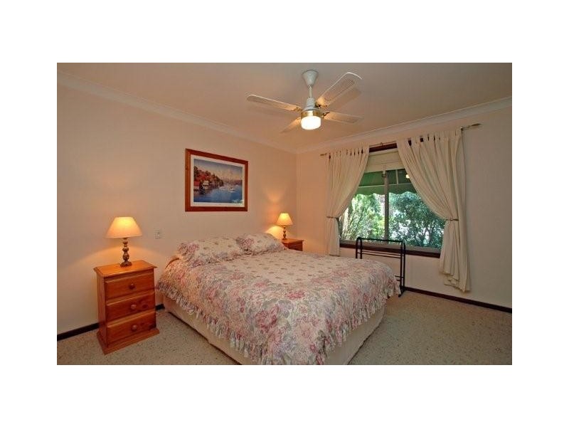 64 Helmsman Boulevarde, St Huberts Island NSW 2257