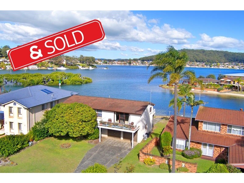 18 Helmsman Boulevarde, St Huberts Island NSW 2257