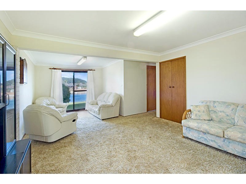 18 Helmsman Boulevarde, St Huberts Island NSW 2257