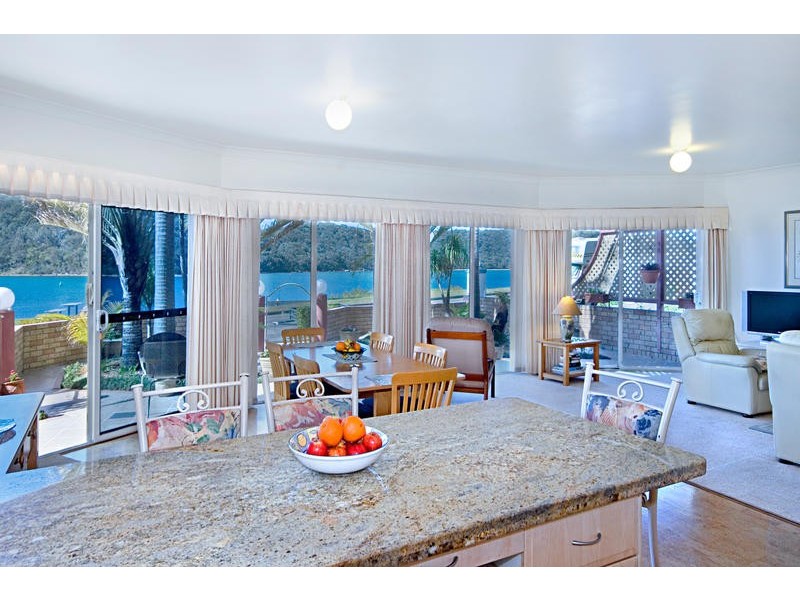 2/106 The Esplanade, Ettalong Beach NSW 2257