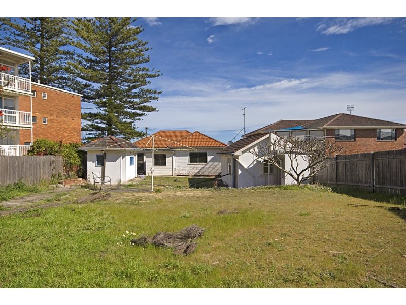 131 The Esplanade, Umina Beach NSW 2257