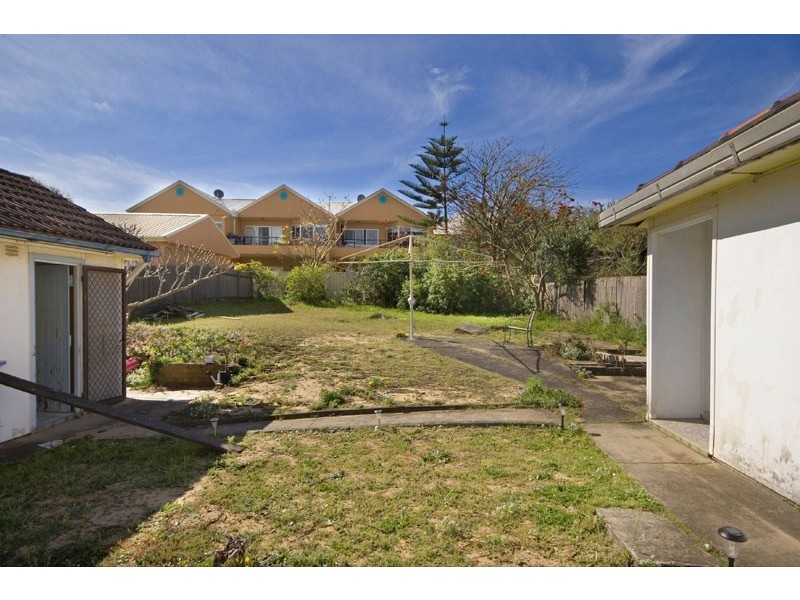 131 The Esplanade, Umina Beach NSW 2257