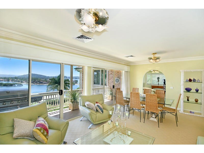 24 Daley Avenue, Daleys Point NSW 2257