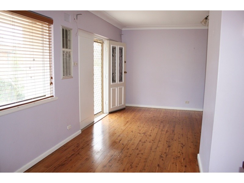 35 Lagoon Street, Ettalong Beach NSW 2257
