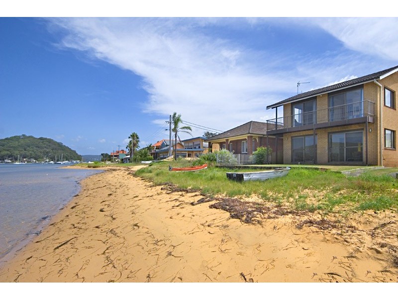 4 Munal Avenue, Booker Bay NSW 2257