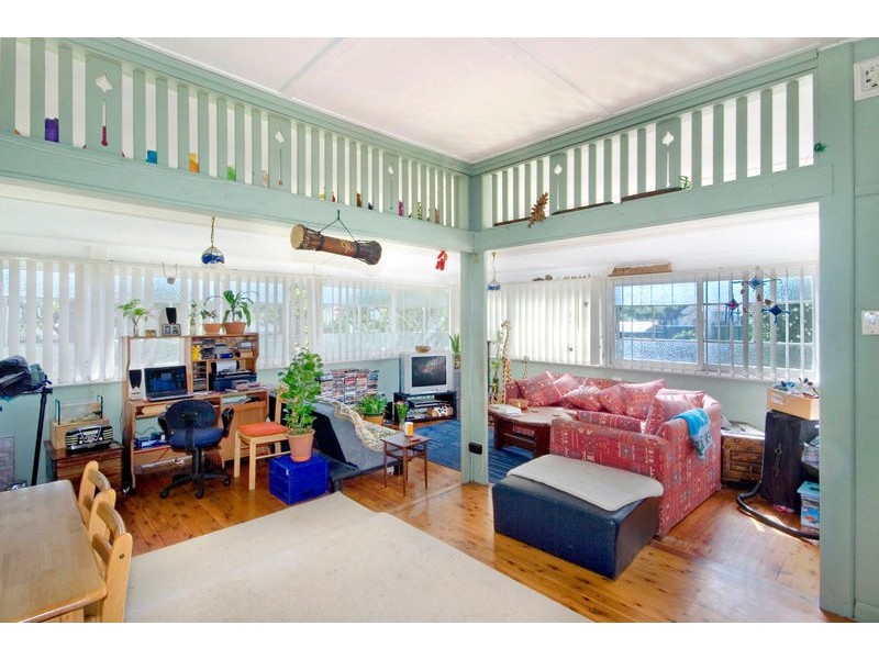 14 Beach Street, Ettalong Beach NSW 2257