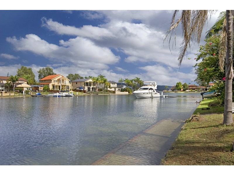12 Heron Place, St Huberts Island NSW 2257