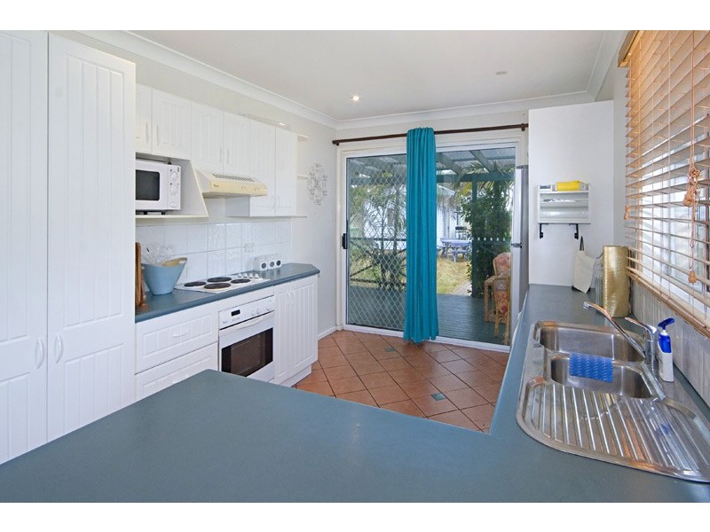 12 Wentworth Avenue, Woy Woy NSW 2256