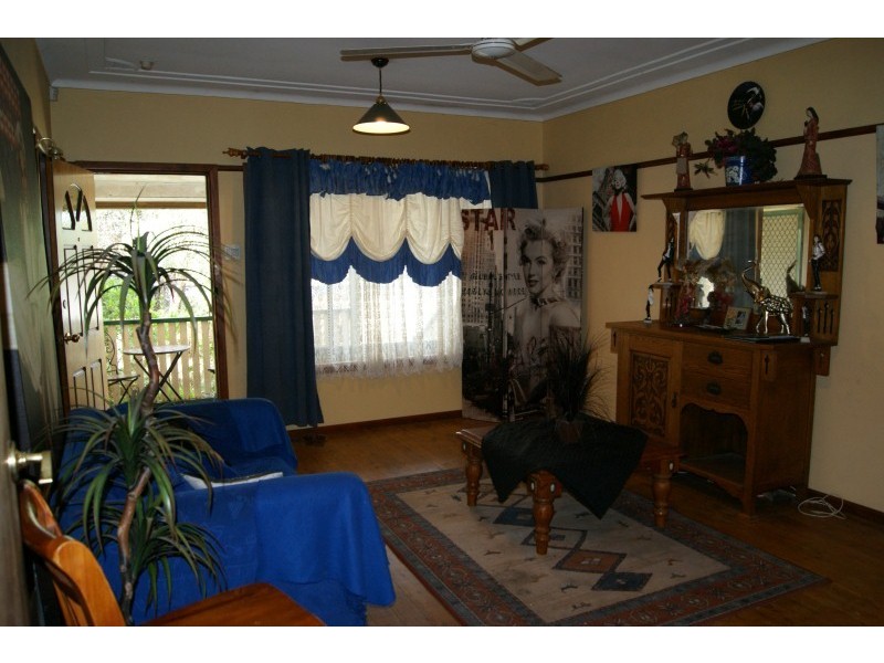 33 Nelson Street, Umina Beach NSW 2257