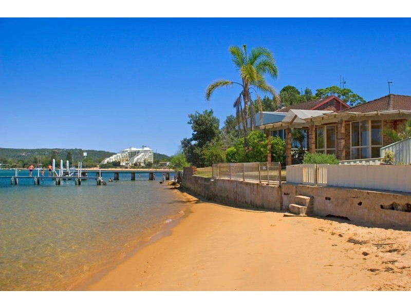 14 Ferry Road, Ettalong Beach NSW 2257