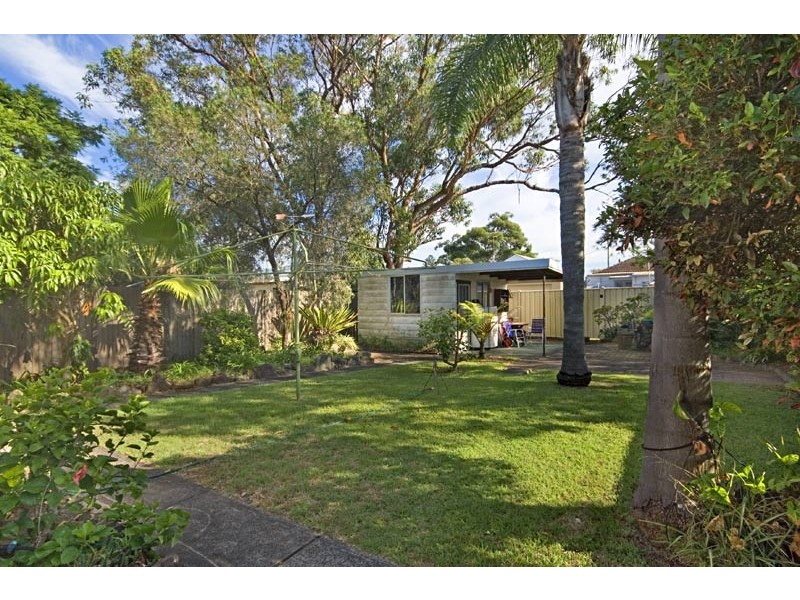 17 Australia Avenue, Umina Beach NSW 2257