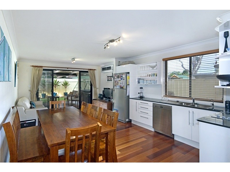 2/32  Beach Street, Ettalong Beach NSW 2257