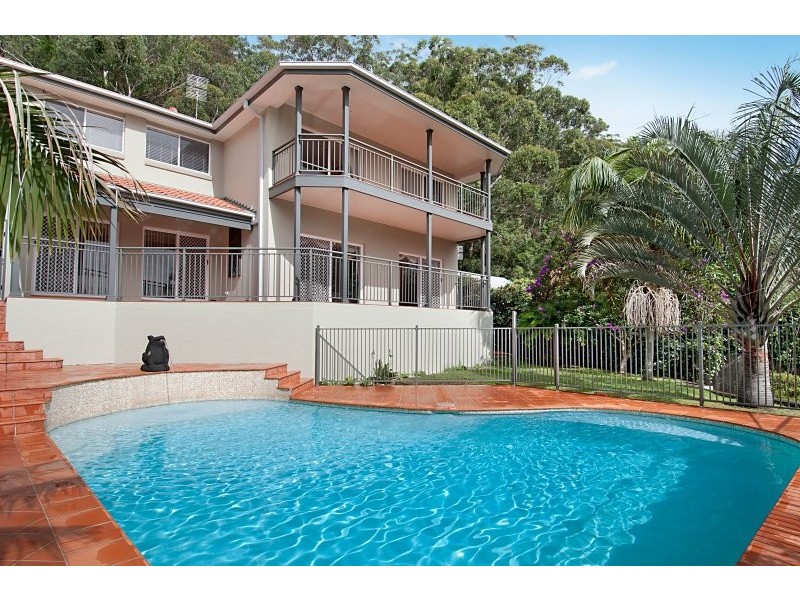 11 and 13 Bay View Crescent, Blackwall NSW 2256