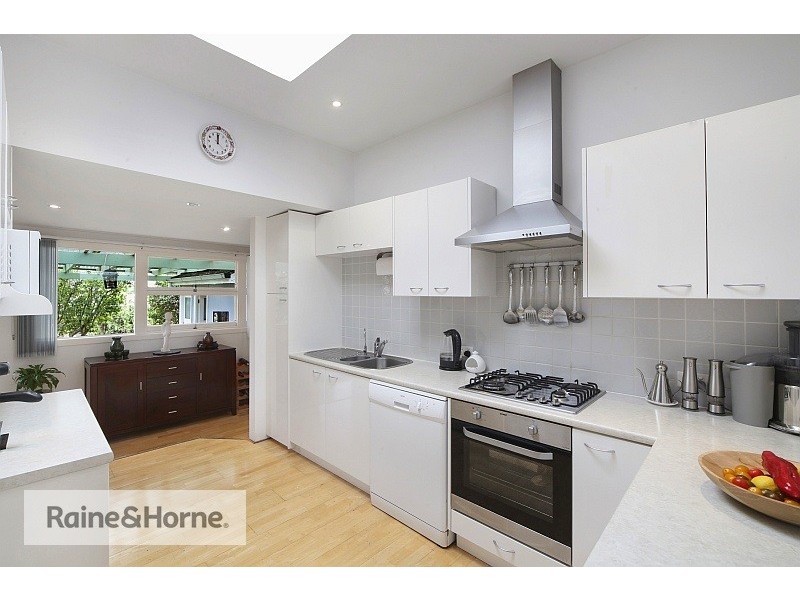 299 Ocean Beach Road, Umina Beach NSW 2257