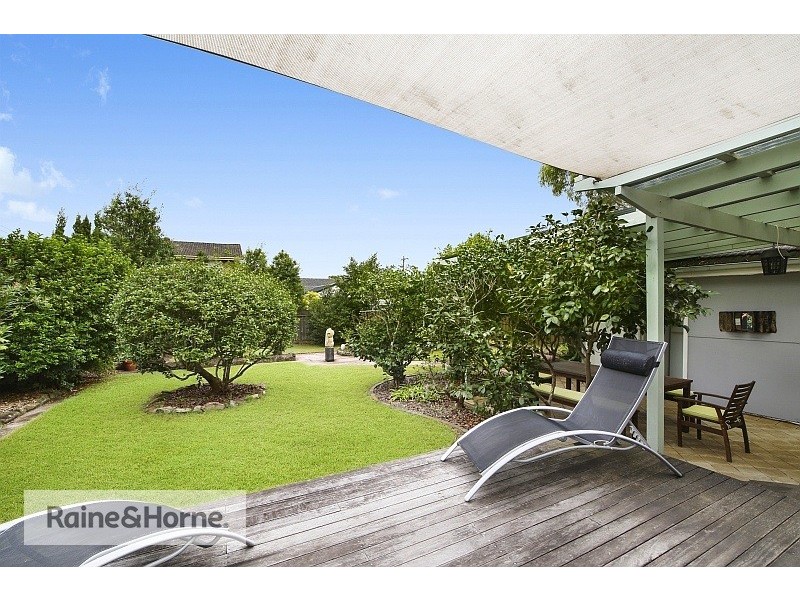 299 Ocean Beach Road, Umina Beach NSW 2257