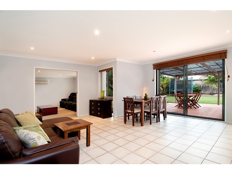 15 Marina View Parade, St Huberts Island NSW 2257