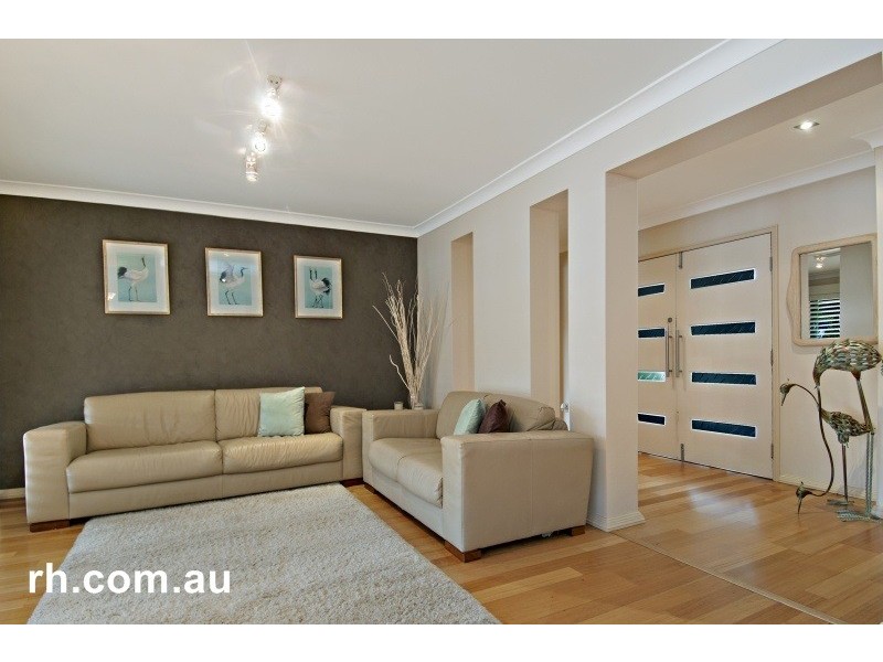 3 Barracouta Ave, St Huberts Island NSW 2257