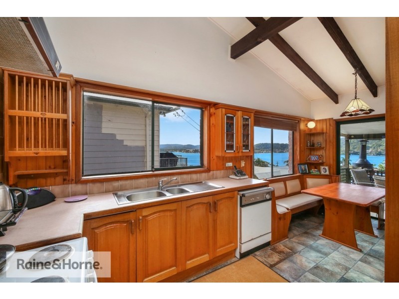 17 Uralla Lane, Blackwall NSW 2256