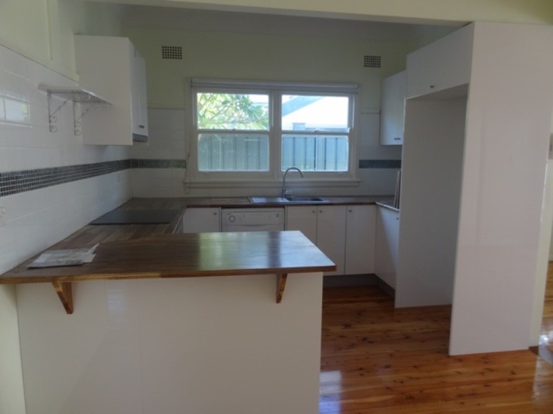 18 Bourke Road, Ettalong Beach NSW 2257