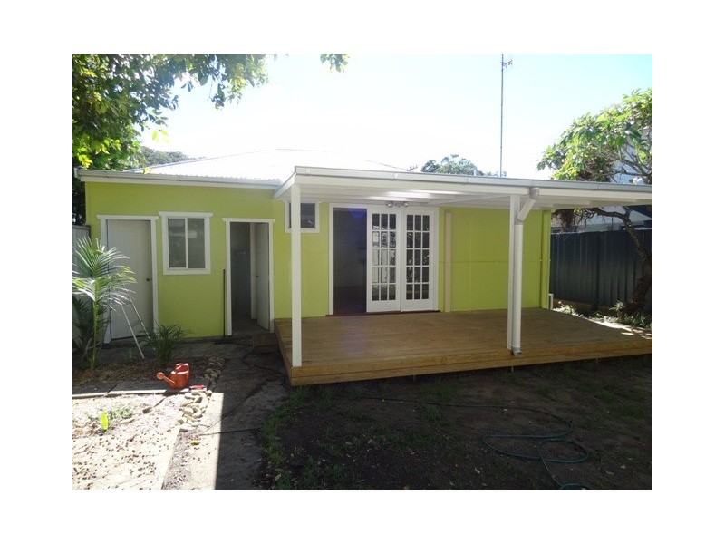 18 Bourke Road, Ettalong Beach NSW 2257