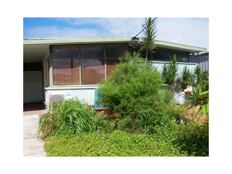 18 Watkin Avenue, Woy Woy NSW 2256