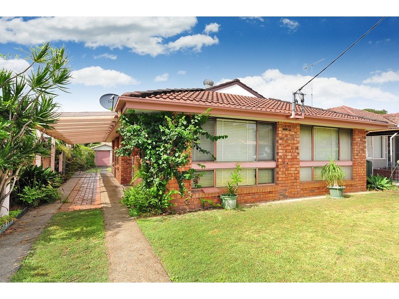 32 Birdwood Avenue, Umina Beach NSW 2257