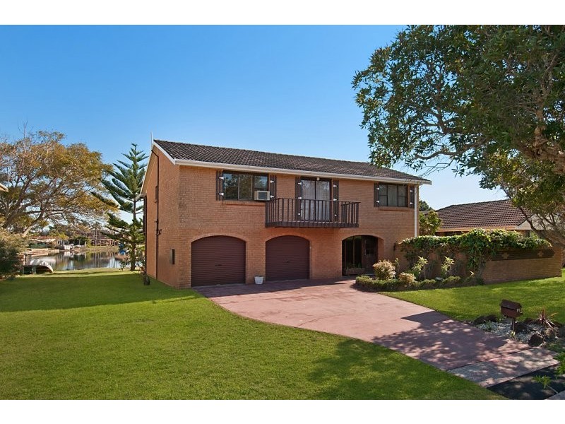 6 Barracouta Avenue, St Huberts Island NSW 2257