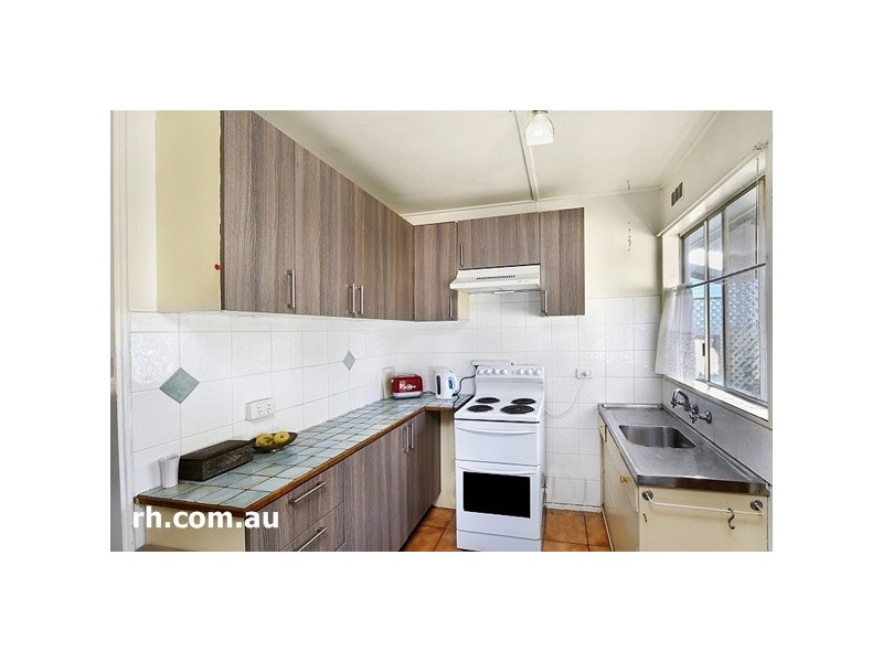 8 Yarrabin Road, Umina Beach NSW 2257