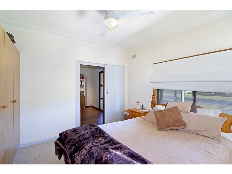 15 Rothwell Street, Woy Woy NSW 2256