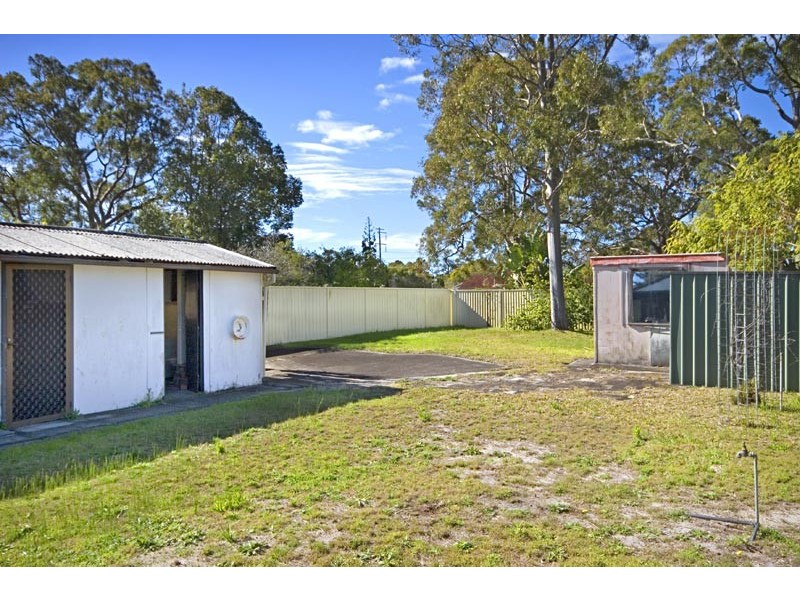 15 Rothwell Street, Woy Woy NSW 2256