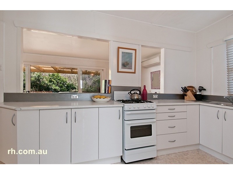 15 Jacaranda Avenue, Patonga NSW 2256