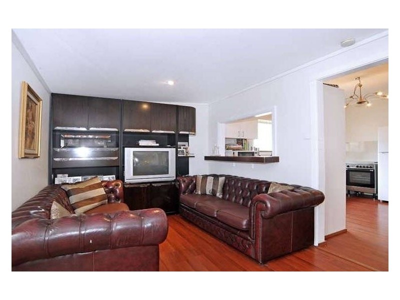 81 Memorial Avenue, Blackwall NSW 2256