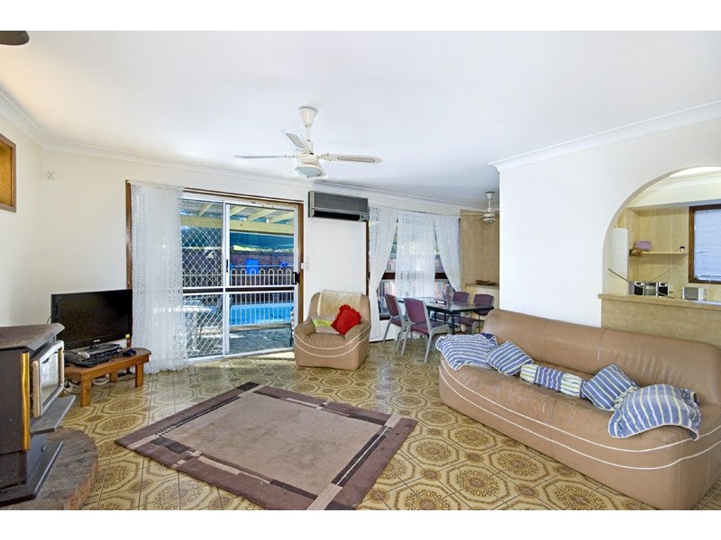 15 Breeze Street, Umina Beach NSW 2257
