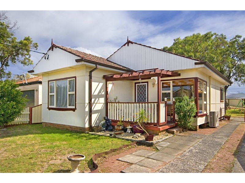 25 Birdwood Avenue, Umina Beach NSW 2257