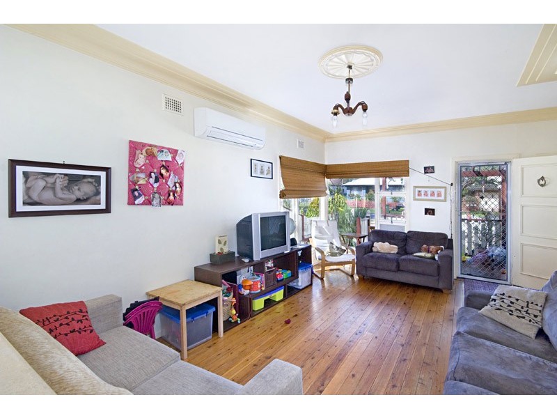 25 Birdwood Avenue, Umina Beach NSW 2257