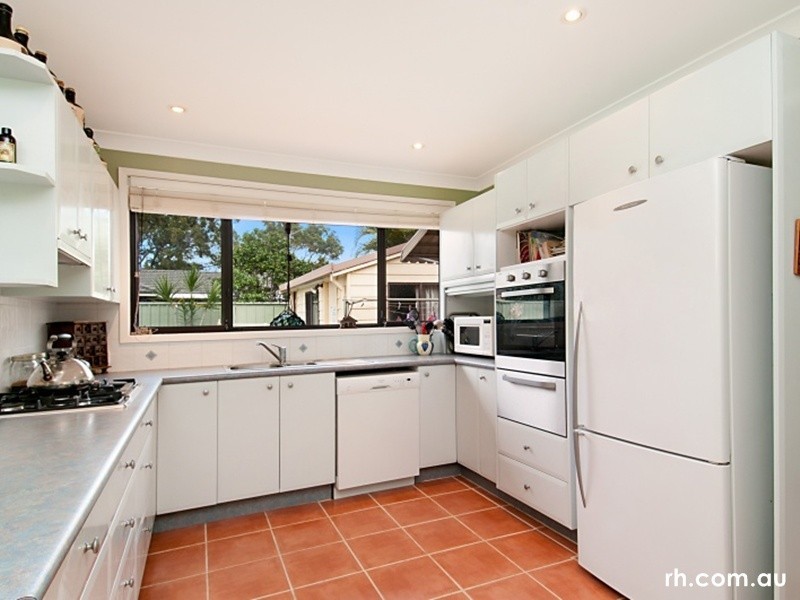 9 Marina View Parade, St Huberts Island NSW 2257