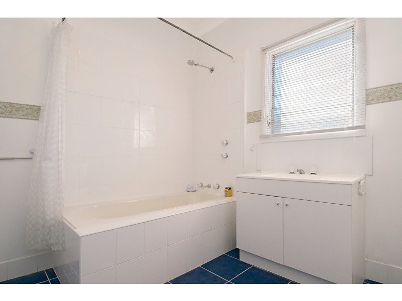 24 Oxford Street, Umina Beach NSW 2257