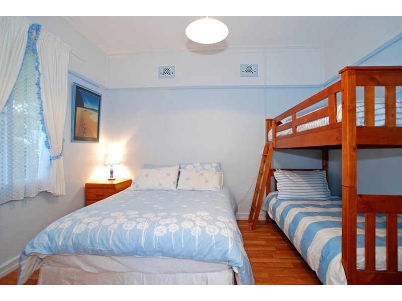 223 Ocean View Road, Ettalong Beach NSW 2257