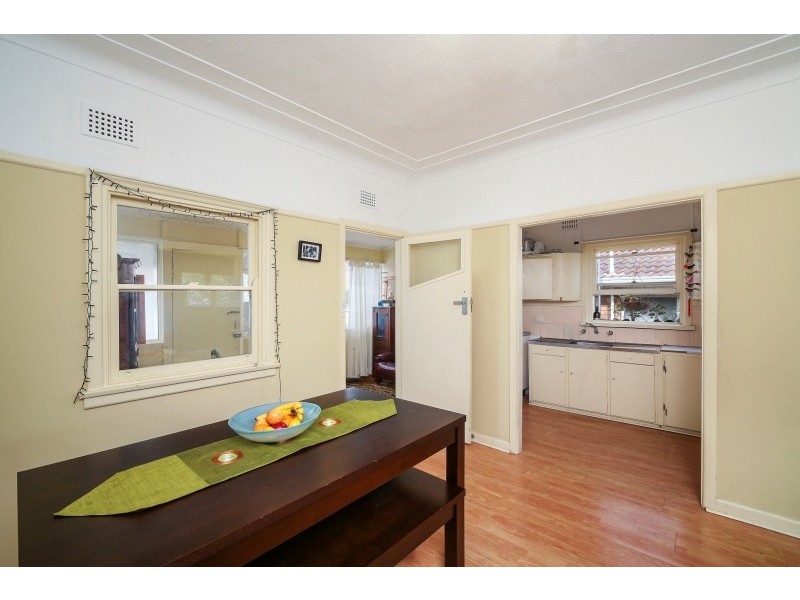 198 Memorial Avenue, Ettalong Beach NSW 2257