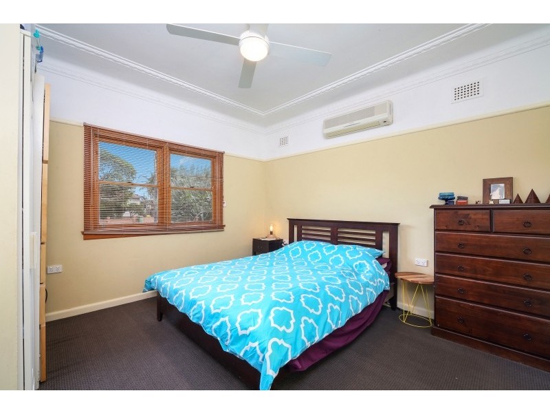 198 Memorial Avenue, Ettalong Beach NSW 2257