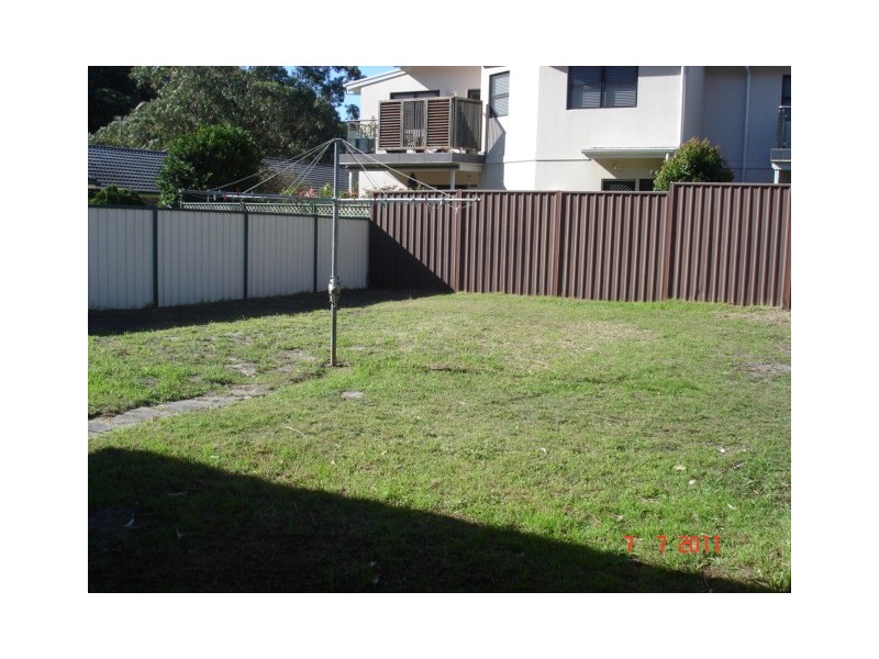 4 Picnic Parade, Ettalong Beach NSW 2257